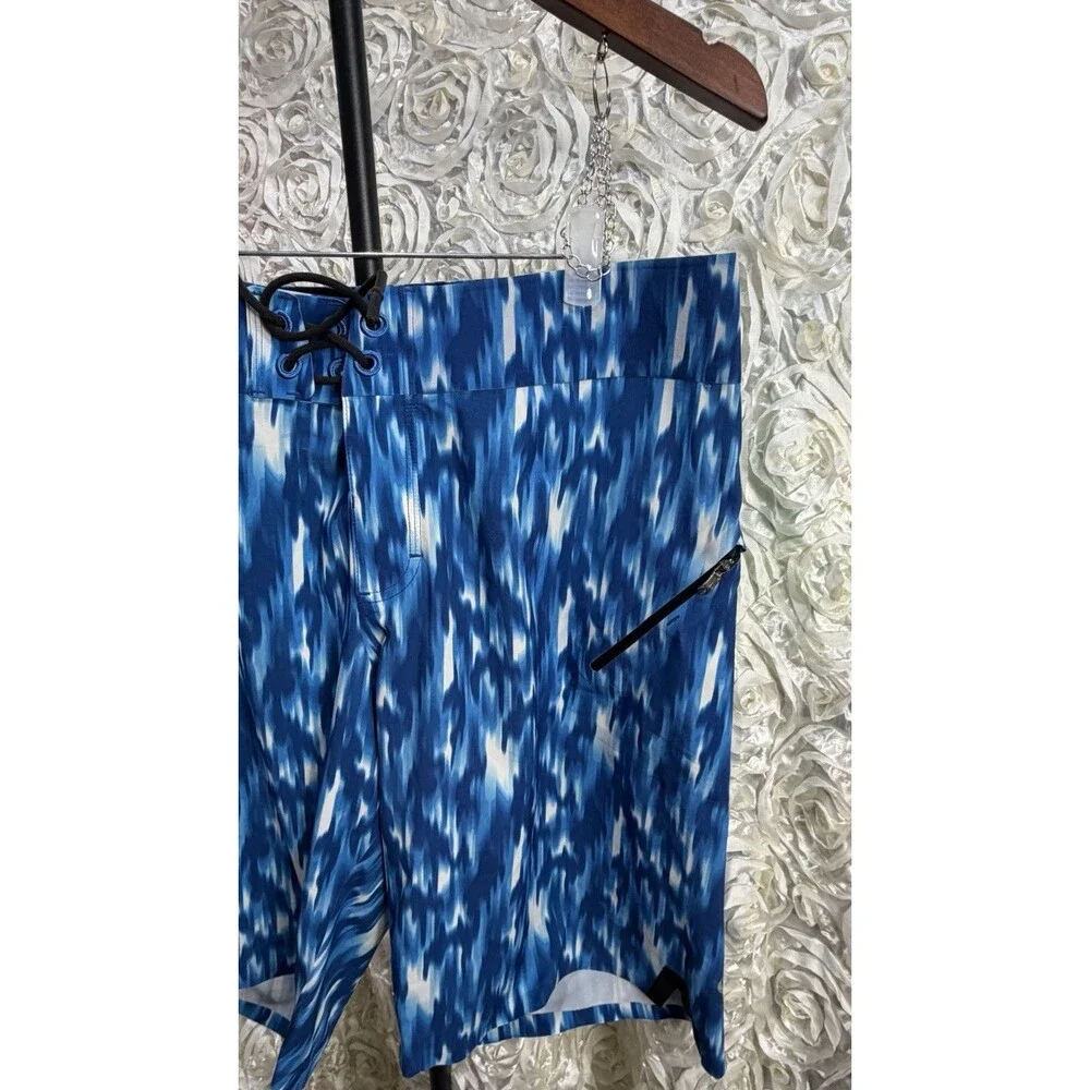 Lululemon Board/Swim Shorts Mens Sz 32 Blue Current State Drawstring Zip Pocket
